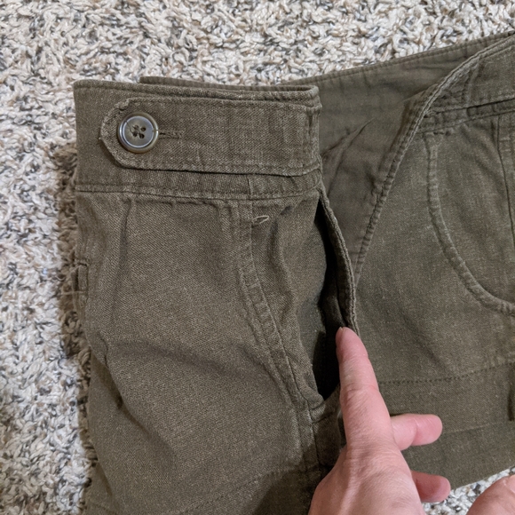 3/$15🍎Olive Green Shorts Size S - Picture 3 of 7